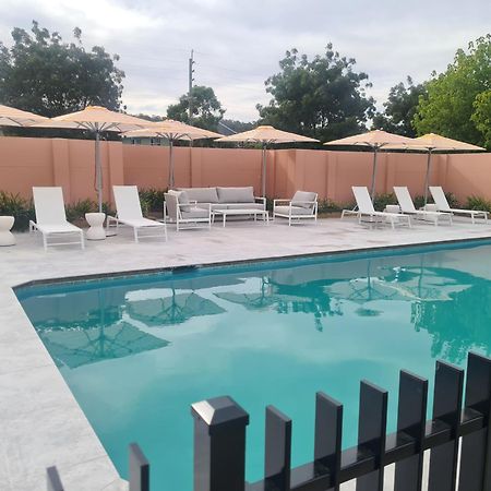 Burringa Garden Motel Wagga Wagga Kültér fotó